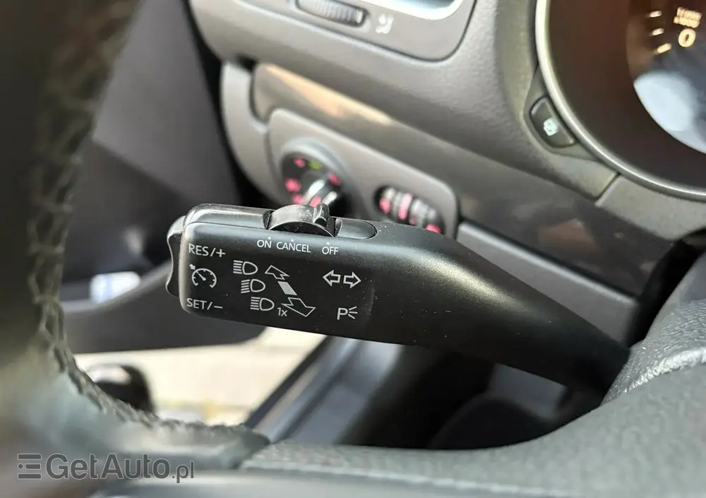 VOLKSWAGEN Golf 1.6 TDI DPF Comfortline