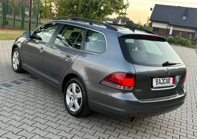 VOLKSWAGEN Golf 1.6 TDI DPF Comfortline