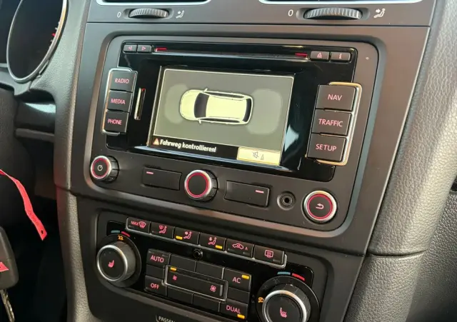 VOLKSWAGEN Golf 1.6 TDI DPF Comfortline