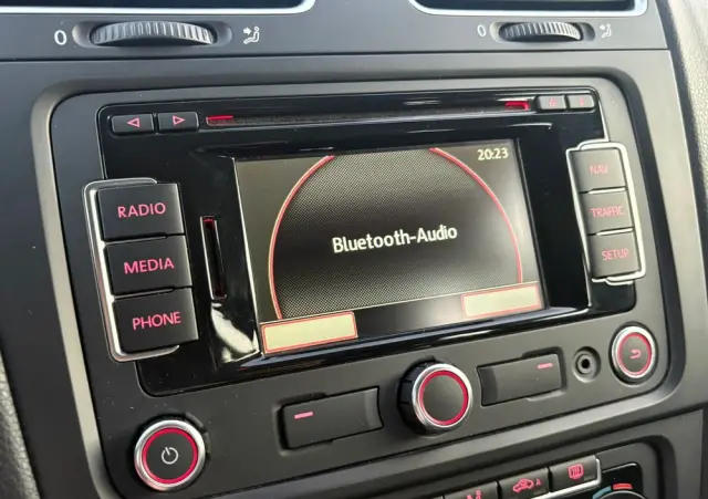 VOLKSWAGEN Golf 1.6 TDI DPF Comfortline