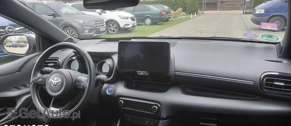 TOYOTA Yaris Hybrid 1.5 Style