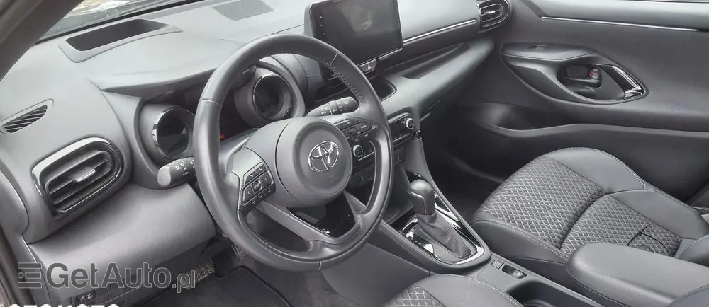 TOYOTA Yaris Hybrid 1.5 Style