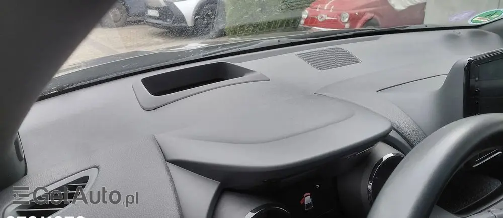 TOYOTA Yaris Hybrid 1.5 Style