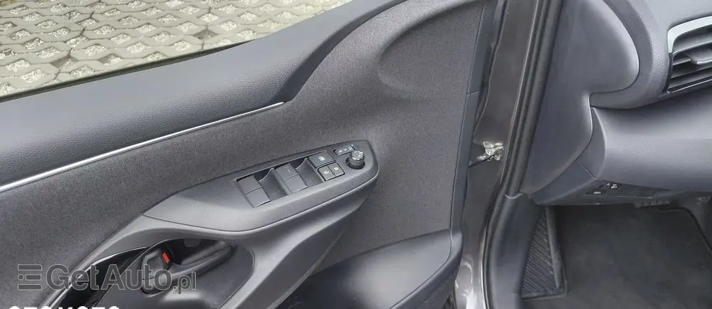 TOYOTA Yaris Hybrid 1.5 Style
