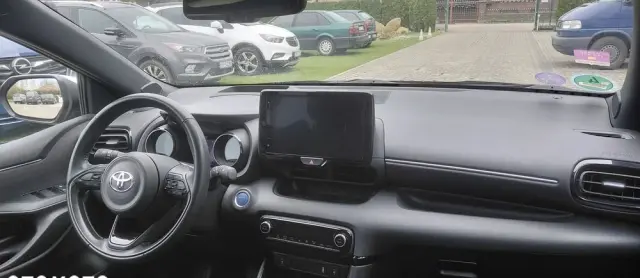 TOYOTA Yaris Hybrid 1.5 Style