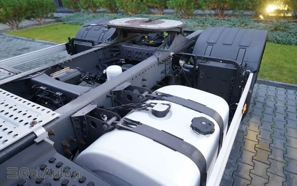 VOLVO FM 430 / PEŁNY ADR / WAGA: 6500 KG / NISKA KABINA / 2022 ROK / PO ZŁOTYM KONTRAKCIE SERWISOWYM / 