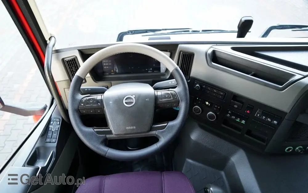 VOLVO FM 430 / PEŁNY ADR / WAGA: 6500 KG / NISKA KABINA / 2022 ROK / PO ZŁOTYM KONTRAKCIE SERWISOWYM / 