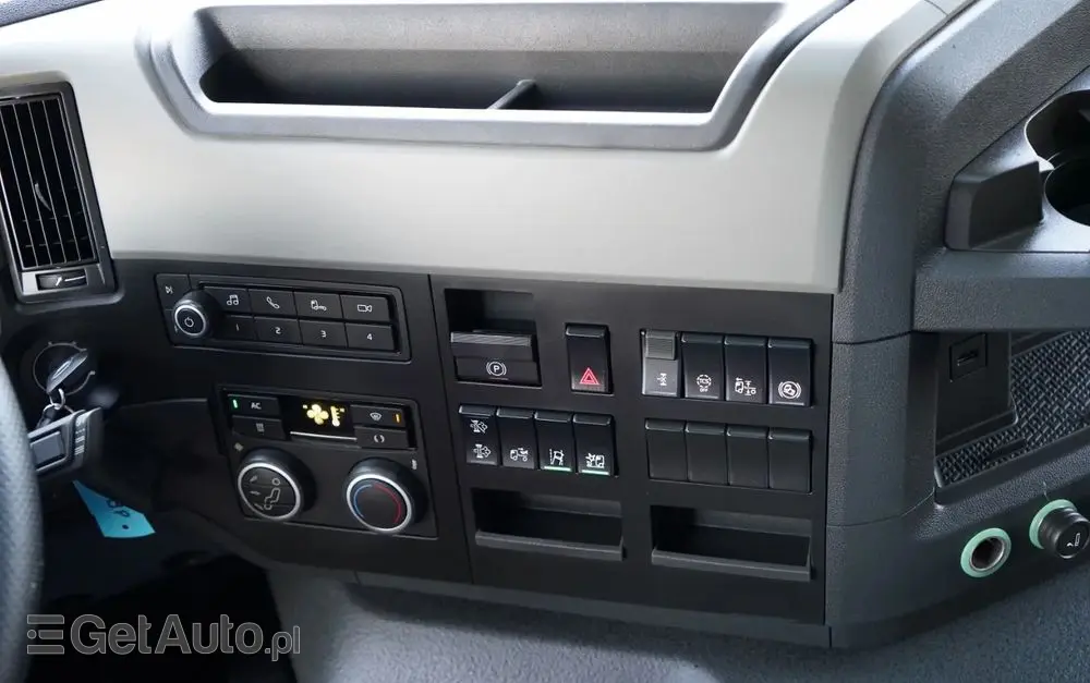 VOLVO FM 430 / PEŁNY ADR / WAGA: 6500 KG / NISKA KABINA / 2022 ROK / PO ZŁOTYM KONTRAKCIE SERWISOWYM / 