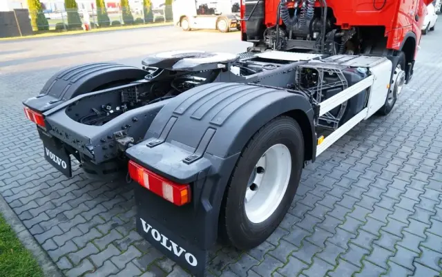 VOLVO FM 430 / PEŁNY ADR / WAGA: 6500 KG / NISKA KABINA / 2022 ROK / PO ZŁOTYM KONTRAKCIE SERWISOWYM / 