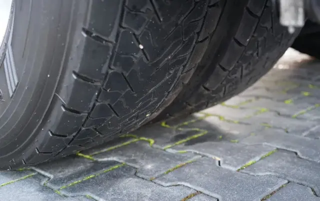 VOLVO FM 430 / PEŁNY ADR / WAGA: 6500 KG / NISKA KABINA / 2022 ROK / PO ZŁOTYM KONTRAKCIE SERWISOWYM / 