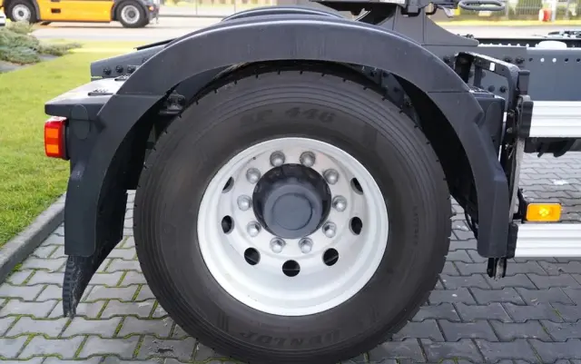 VOLVO FM 430 / PEŁNY ADR / WAGA: 6500 KG / NISKA KABINA / 2022 ROK / PO ZŁOTYM KONTRAKCIE SERWISOWYM / 