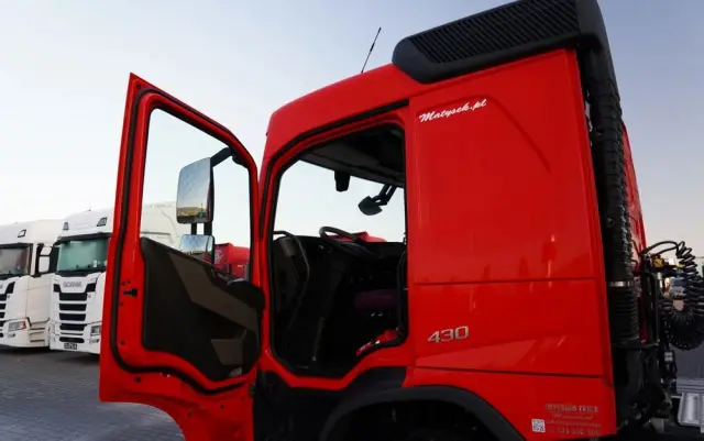 VOLVO FM 430 / PEŁNY ADR / WAGA: 6500 KG / NISKA KABINA / 2022 ROK / PO ZŁOTYM KONTRAKCIE SERWISOWYM / 