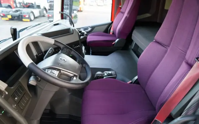 VOLVO FM 430 / PEŁNY ADR / WAGA: 6500 KG / NISKA KABINA / 2022 ROK / PO ZŁOTYM KONTRAKCIE SERWISOWYM / 