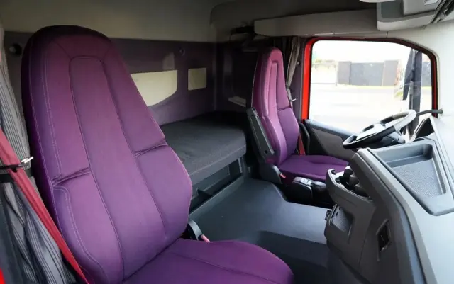 VOLVO FM 430 / PEŁNY ADR / WAGA: 6500 KG / NISKA KABINA / 2022 ROK / PO ZŁOTYM KONTRAKCIE SERWISOWYM / 