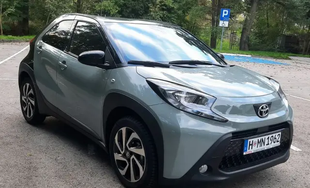 TOYOTA Aygo X 1.0 VVT-i Executive CVT