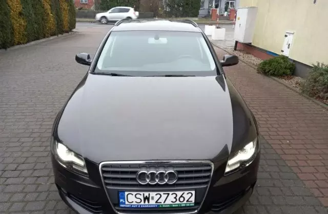 AUDI A4 