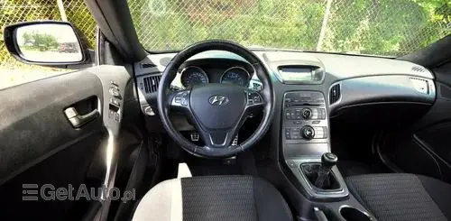 HYUNDAI Genesis Coupe 