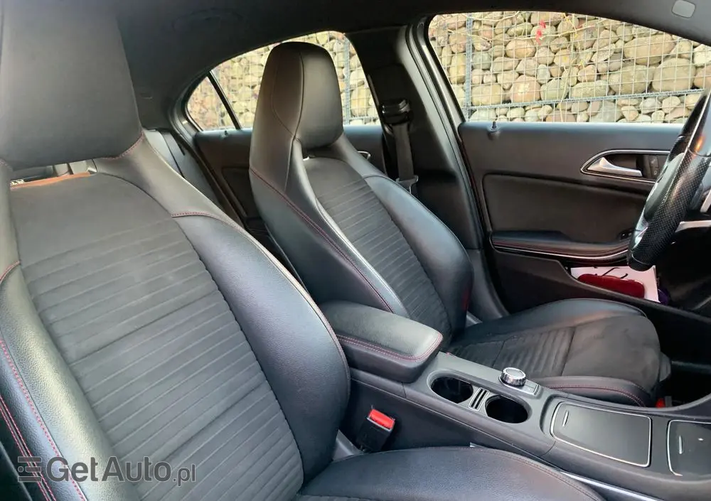 MERCEDES-BENZ Klasa A 180 7G-DCT AMG Line