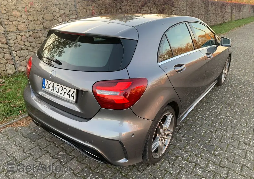 MERCEDES-BENZ Klasa A 180 7G-DCT AMG Line