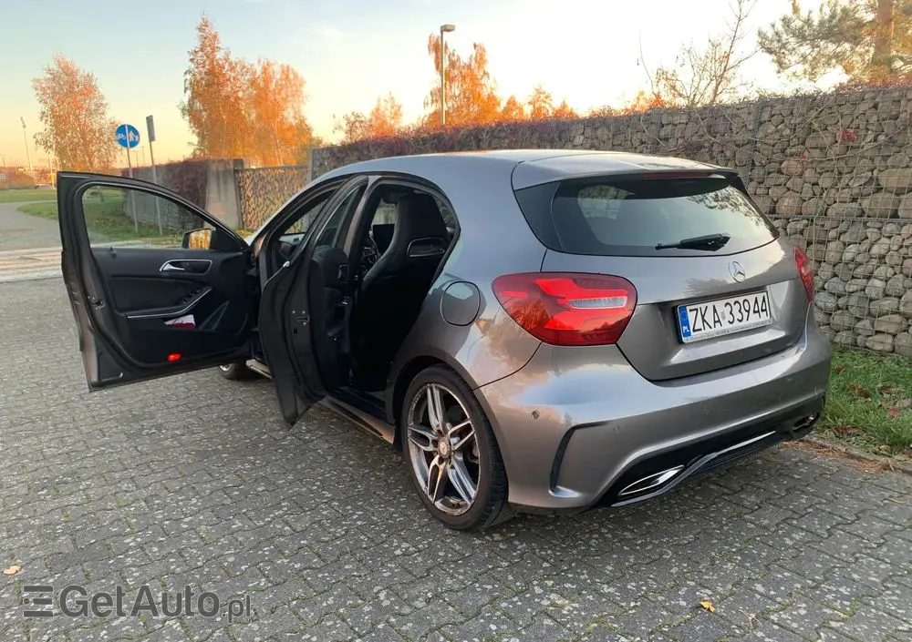MERCEDES-BENZ Klasa A 180 7G-DCT AMG Line