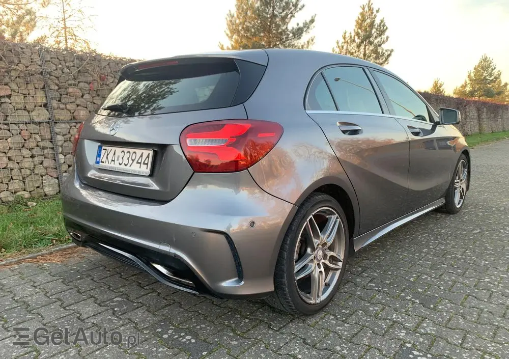 MERCEDES-BENZ Klasa A 180 7G-DCT AMG Line