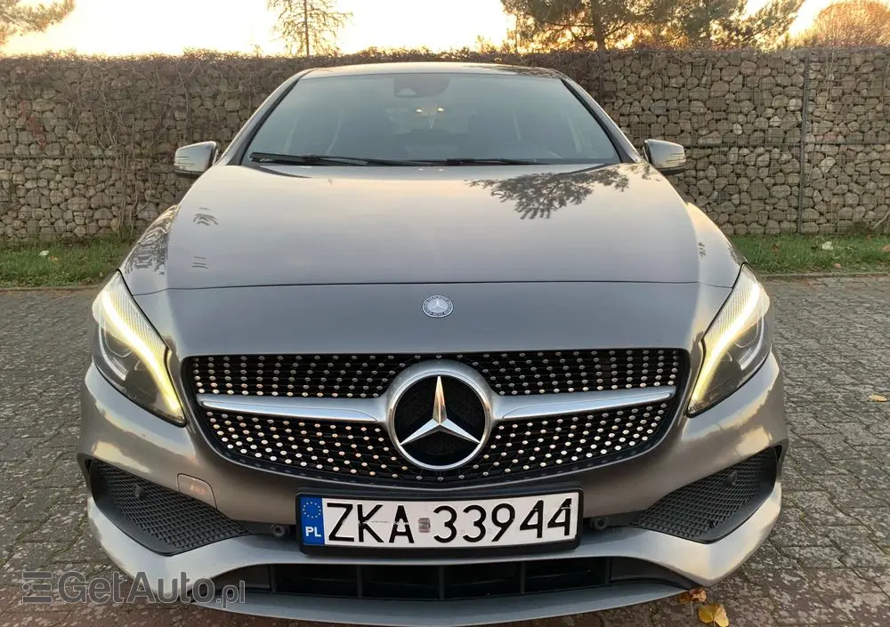 MERCEDES-BENZ Klasa A 180 7G-DCT AMG Line