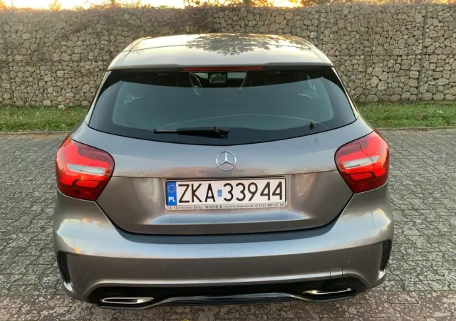 MERCEDES-BENZ Klasa A 180 7G-DCT AMG Line