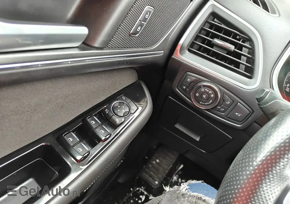 FORD S-Max 2.0 TDCi Bi-Turbo Titanium PowerShift