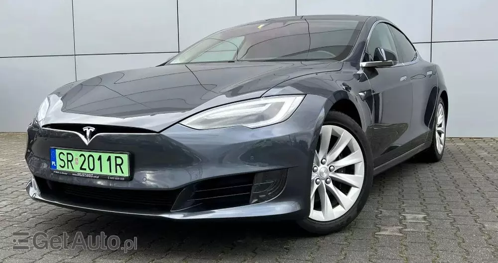 TESLA Model S Standard Reichweite