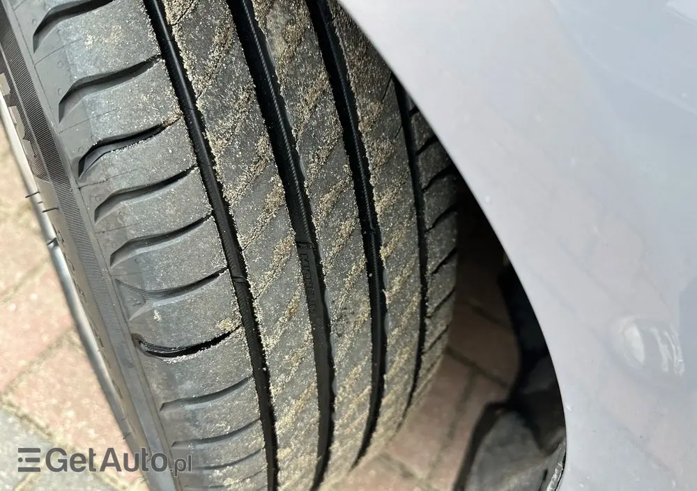 FORD C-MAX 1.6 Ti-VCT Champions Edition