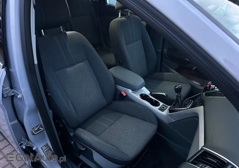 FORD C-MAX 1.6 Ti-VCT Champions Edition