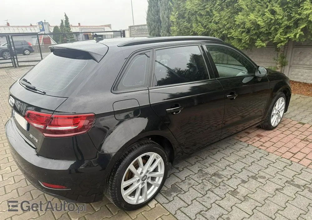 AUDI A3 Sportback 