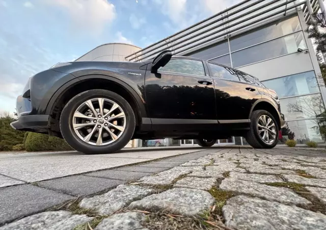 TOYOTA RAV4 2.5 4x2 Hybrid Executive