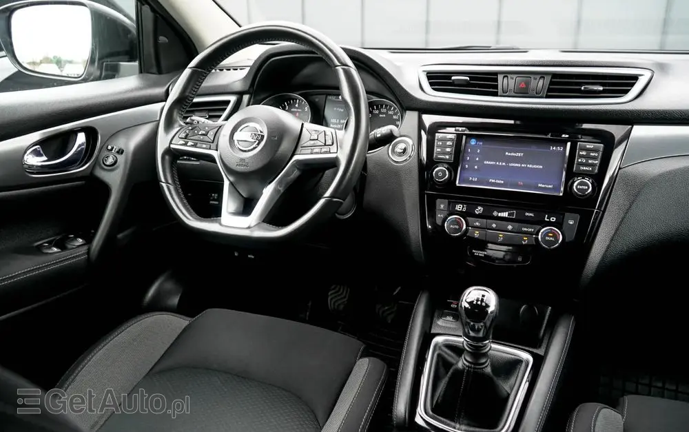 NISSAN Qashqai 1.2 DIG-T Tekna EU6