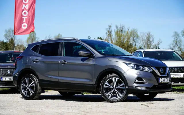 NISSAN Qashqai 1.2 DIG-T Tekna EU6