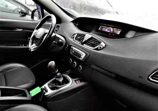 RENAULT Scenic 1.5 dCi Limited