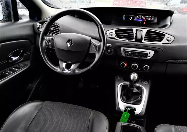 RENAULT Scenic 1.5 dCi Limited