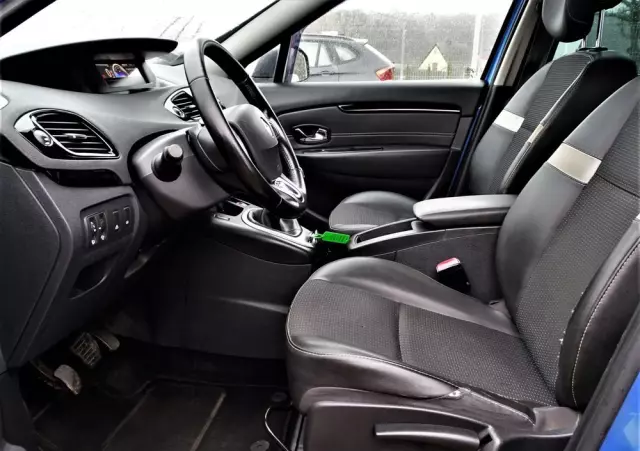 RENAULT Scenic 1.5 dCi Limited