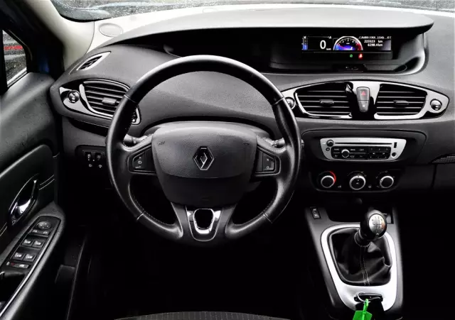 RENAULT Scenic 1.5 dCi Limited