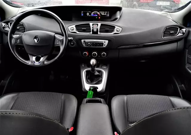 RENAULT Scenic 1.5 dCi Limited