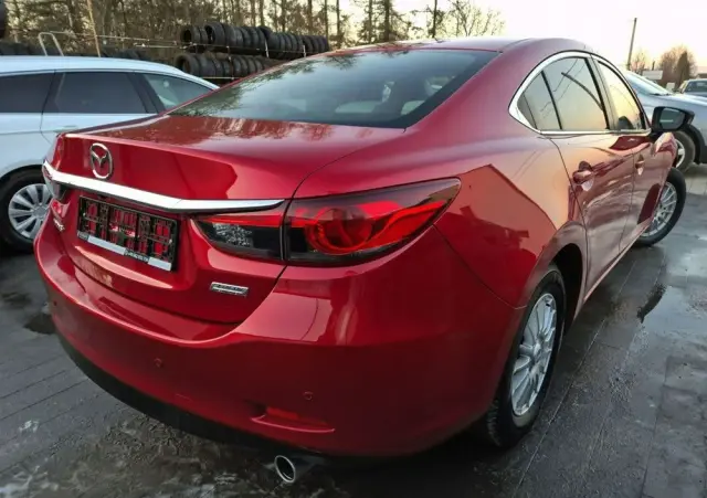 MAZDA 6 