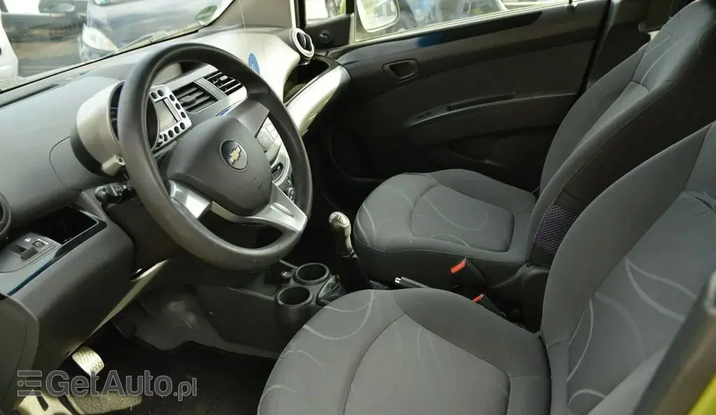 CHEVROLET Spark 