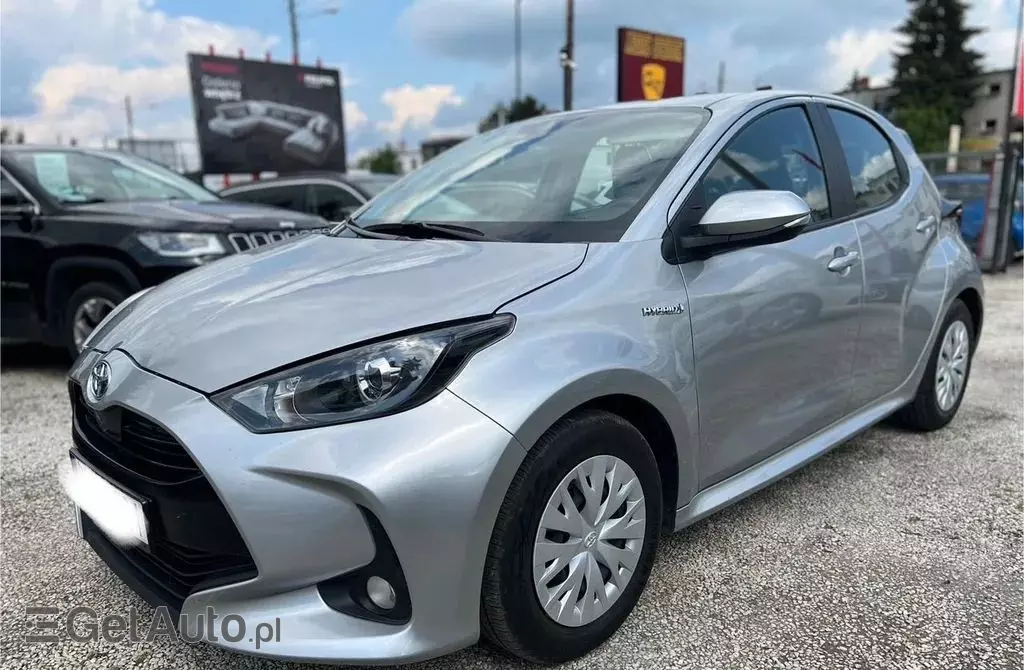 TOYOTA Yaris 