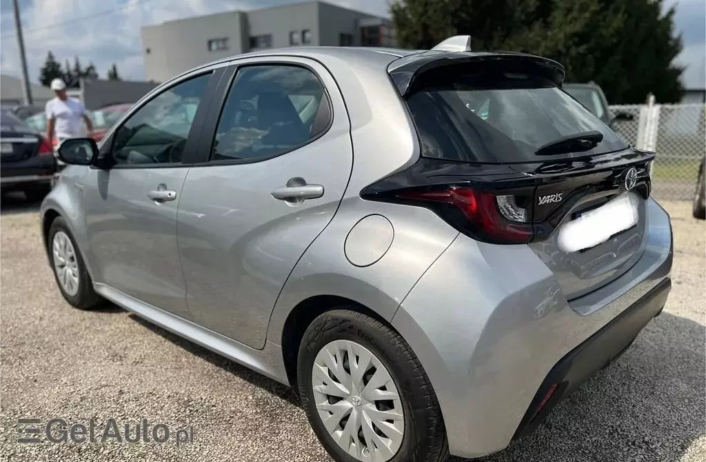 TOYOTA Yaris 