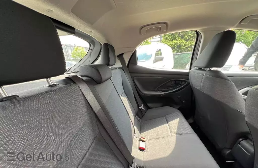 TOYOTA Yaris 
