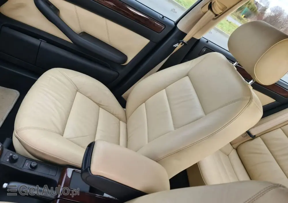AUDI A6 Limousine 