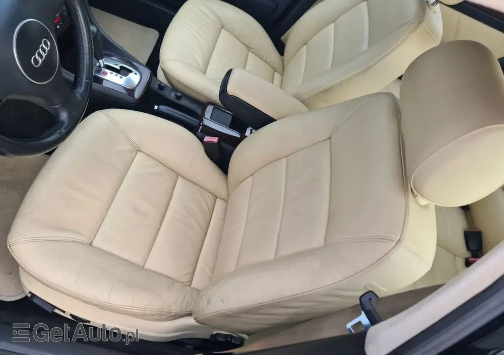 AUDI A6 Limousine 