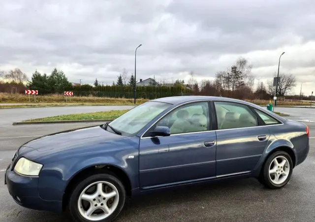 AUDI A6 Limousine 