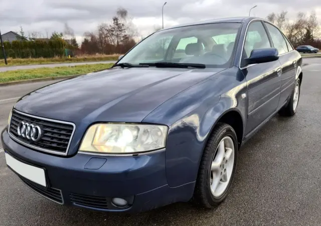 AUDI A6 Limousine 