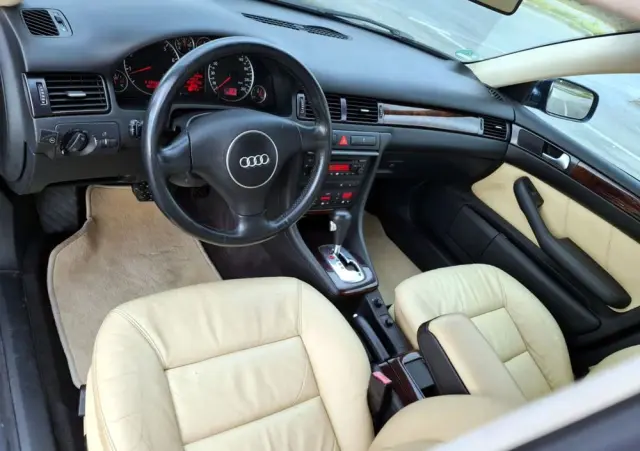 AUDI A6 Limousine 